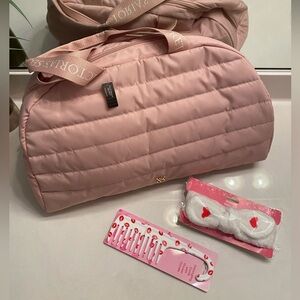 Victoria secret quilted duffel bag gift set